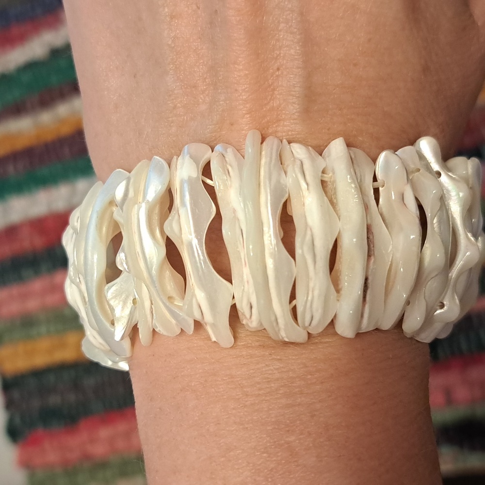 shell bracelet
